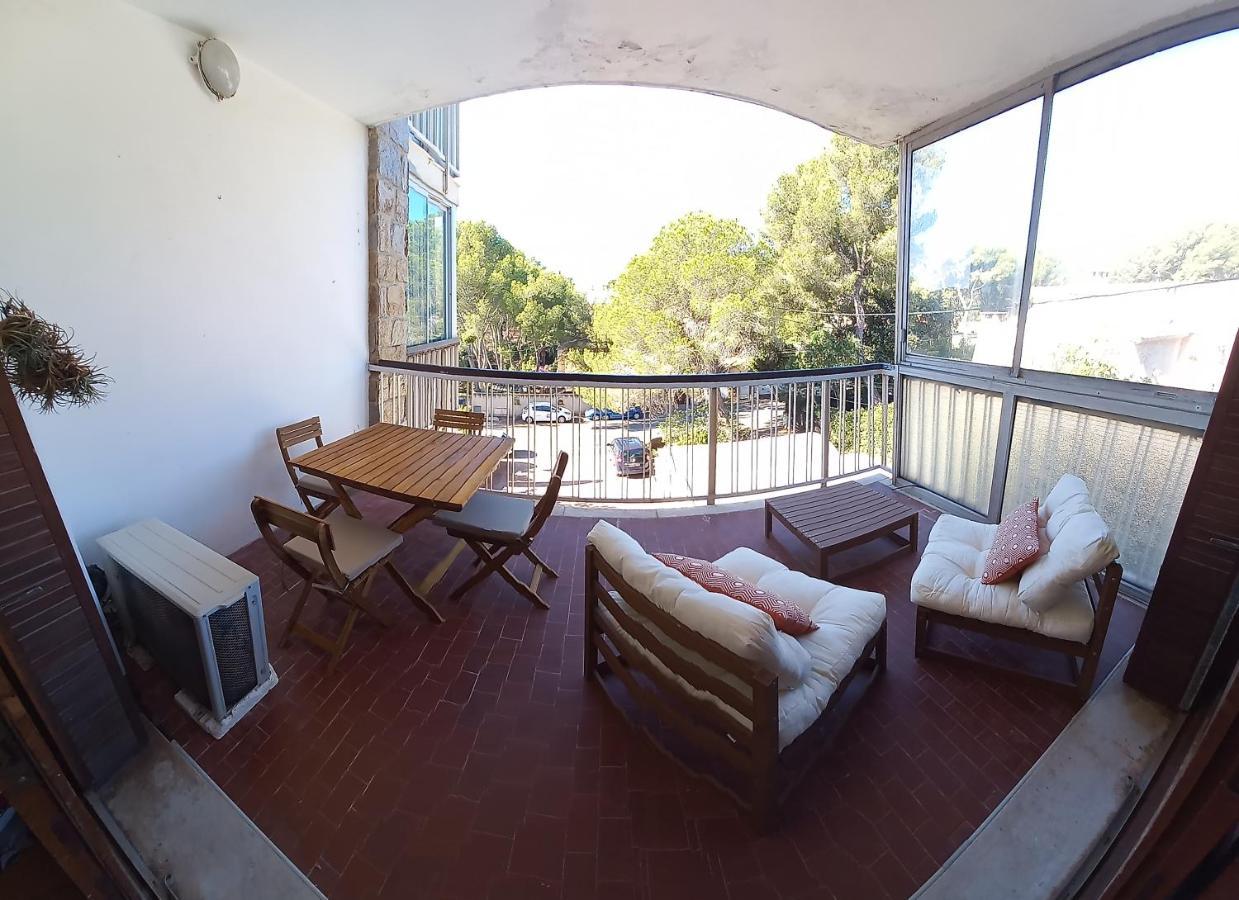 Loft Climatise "La Pinede", 50 M2, Tres Calme, 5 Mn A Pied Des Plages, Lit King Size La Seyne-sur-Mer Exterior foto